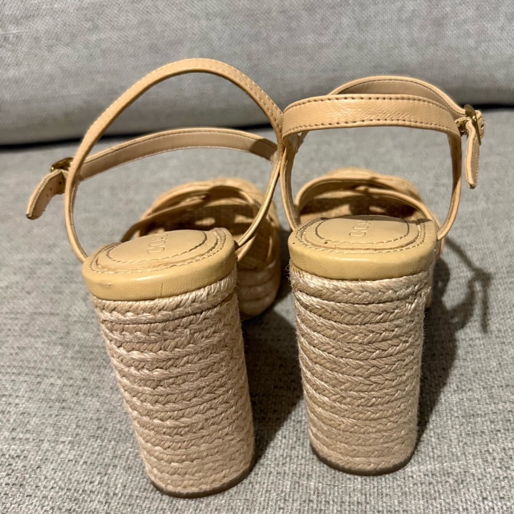 Coach Tan Platform Sandals - Picture 4 of 7